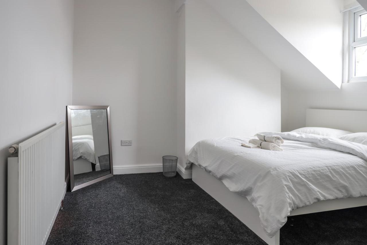 Spacious 4 Bed House In Birmingham, Suitable For Contractors Exterior foto
